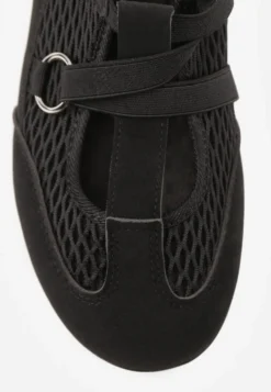 Czarne Sneakeriny z Siateczki z Zapięciem na Rzep Vianate