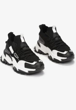 Czarne Sneakersy Kharena