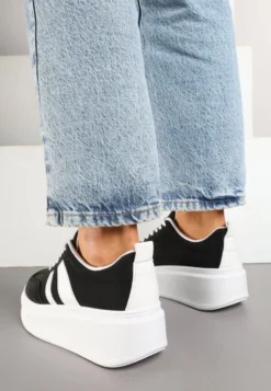 Czarne Sneakersy Klasyczne Tenisówki na Grubej Podeszwie z Koturnem Adessia
