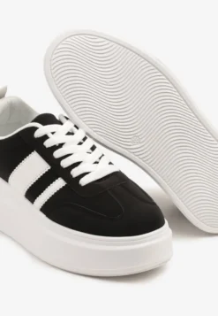 Czarne Sneakersy Klasyczne Tenisówki na Grubej Podeszwie z Koturnem Adessia