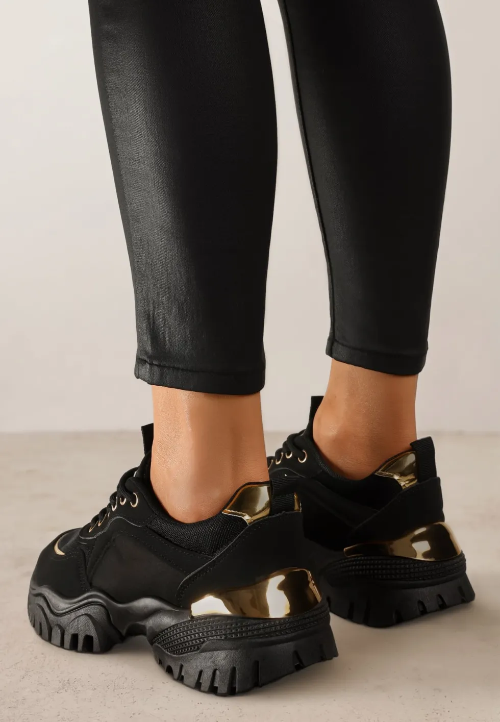 Czarne Sneakersy Myramia