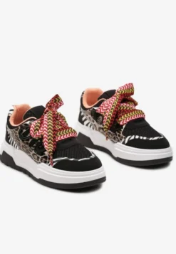 Czarne Sneakersy na Grubej Podeszwie z Ozdobnymi Sznurówkami Zeldema