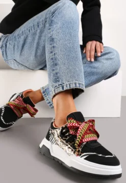Czarne Sneakersy na Grubej Podeszwie z Ozdobnymi Sznurówkami Zeldema