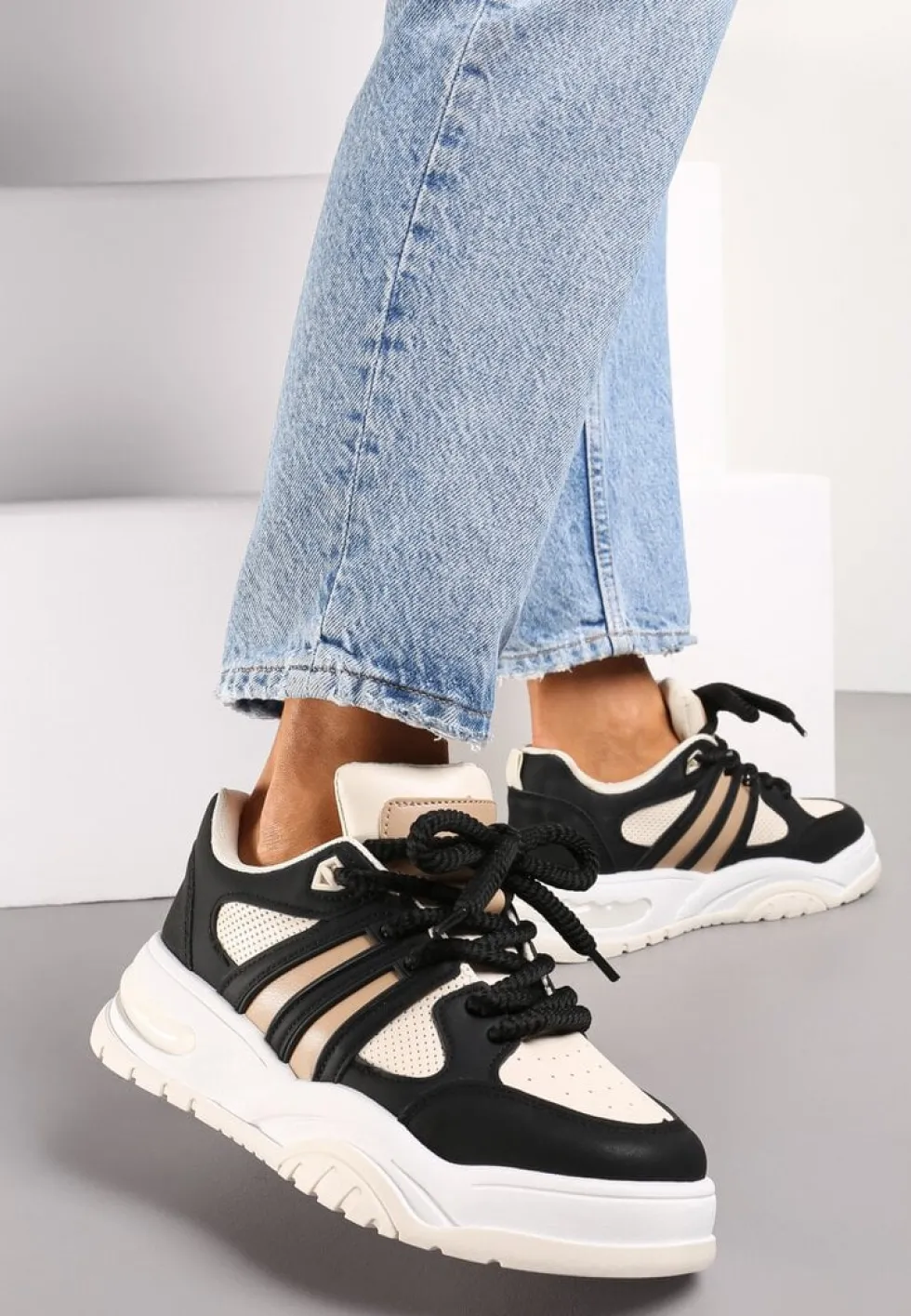 Czarne Sneakersy na Grubej Podeszwie z Brokatem Lenema
