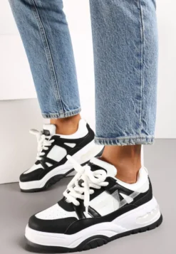 Czarne Sneakersy na Grubej Podeszwie z Szerokim Wiązaniem Iniestra