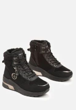Czarne Sneakersy na Koturnie za Kostkę z Metaliczną Ozdobą i Suwakiem Sinelara