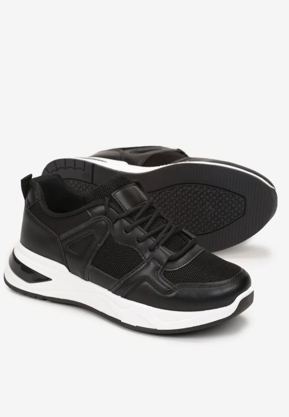 Czarne Sneakersy na Ozdobnej Podeszwie ze Sznurowaniem Clarie