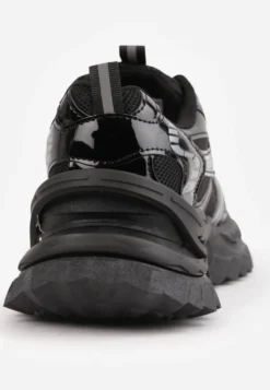 Czarne Sneakersy na Platformie Typu Chunky Ozdobione Geometrycznym Wzorem Sawia