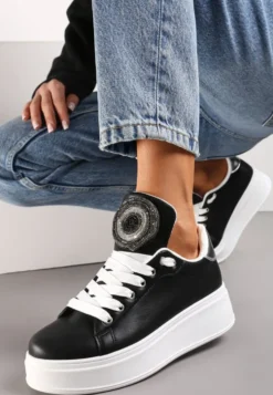 Czarne Sneakersy na Platformie z Cyrkoniami na Szerokim Języku Esirel