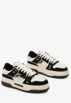 Czarne Sneakersy na Platformie z Ozdobnymi Sznurówkami Aqara