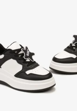 Czarne Sneakersy na Platformie z Odpinaną Gwiazdką Ekaria