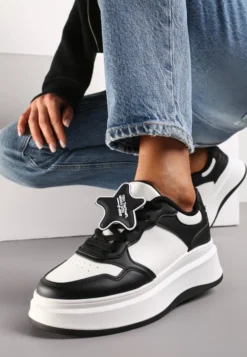 Czarne Sneakersy na Platformie z Odpinaną Gwiazdką Ekaria