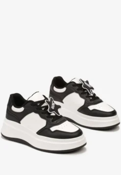 Czarne Sneakersy na Platformie z Odpinaną Gwiazdką Ekaria