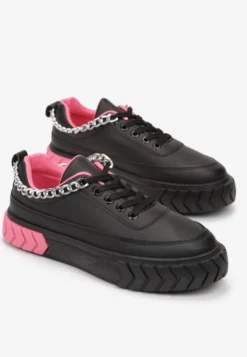 Czarne Sneakersy na Tłoczonej Platformie Ozdobione Łańcuchem Jaihini
