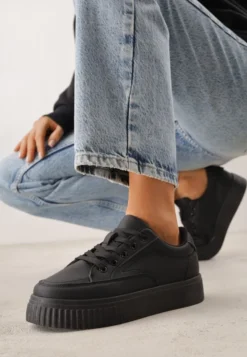 Czarne Sneakersy na Tłoczonej Platformie Zeaninia