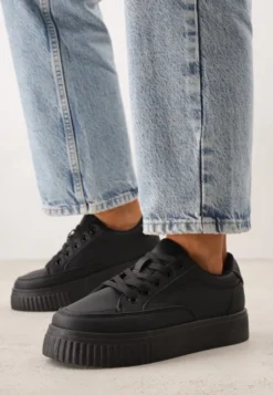 Czarne Sneakersy na Tłoczonej Platformie Zeaninia