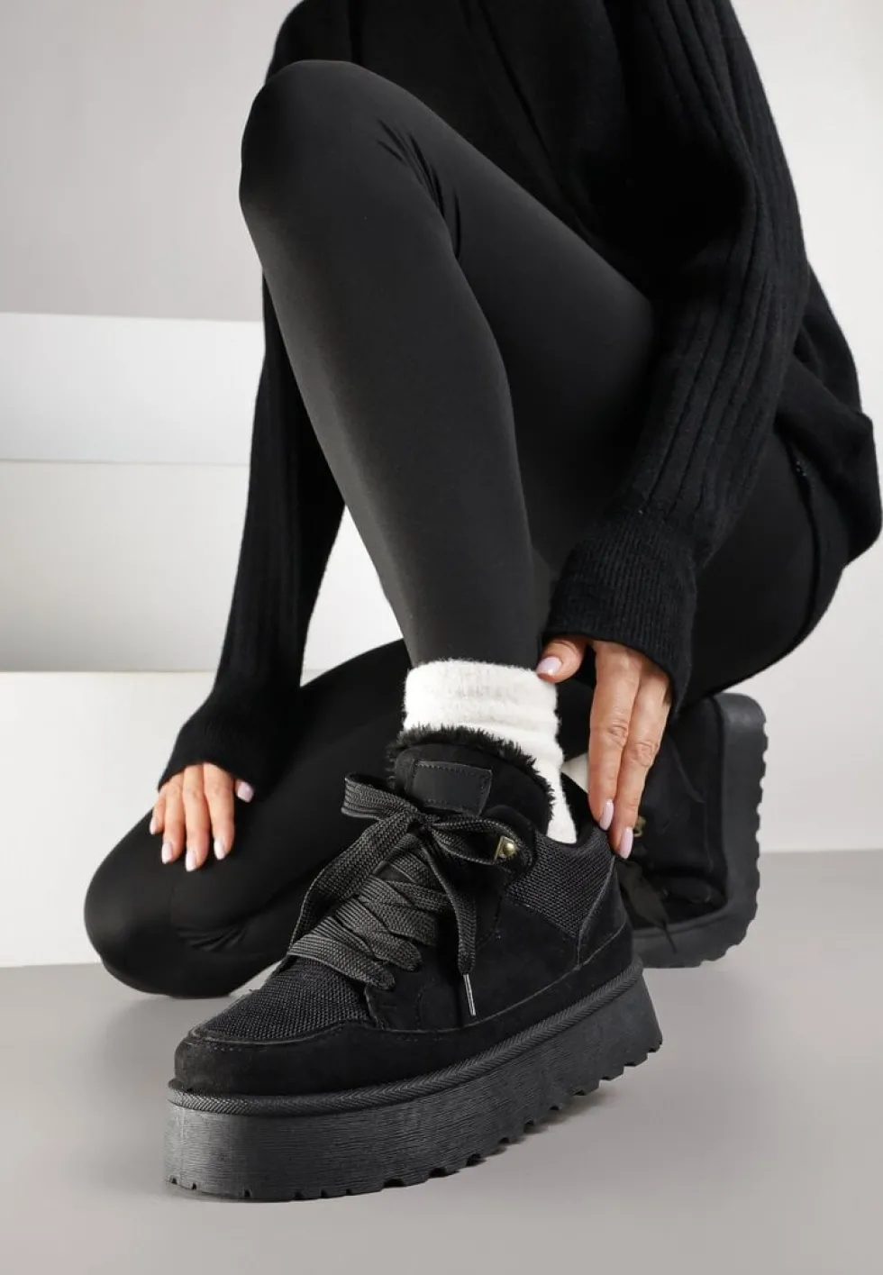 Czarne Sneakersy Śniegowce na Platformie Velavine