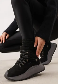 Czarne Sneakersy Śniegowce Vices na Platformie w Sportowym Stylu Nelsella