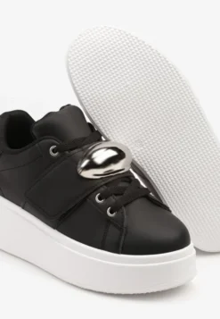 Czarne Sneakersyn na Platformie z Metaliczną Aplikacją Welveria