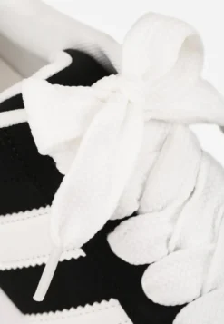 Czarne Sneakersy Ozdobione Motywem Pasków Flortewi