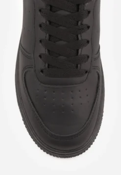 Czarne Sneakersy Sznurowane na Grubej Podeszwie Taleith