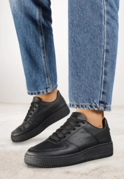Czarne Sneakersy Sznurowane na Grubej Podeszwie Taleith