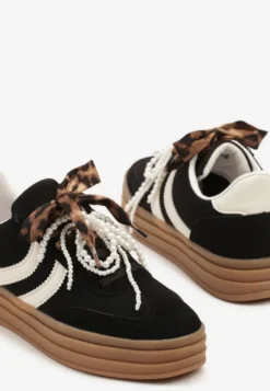 Czarne Sneakersy Tenisówki na Tłoczonej Platformie Ozdobione Perłami Ashinne