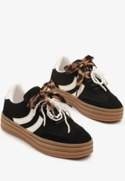 Czarne Sneakersy Tenisówki na Tłoczonej Platformie Ozdobione Perłami Ashinne