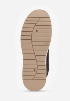Czarne Sneakersy Typu Kultowe Tenisówki o Fakturze Zamszu na Platformie Numissa