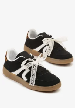 Czarne Sneakersy Typu Kultowe Tenisówki z Ozdobną Odpinaną Kokardą Korilinda