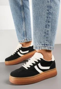 Czarne Sneakersy Typu Kultowe Tenisówki na Niskiej Platformie Olritia