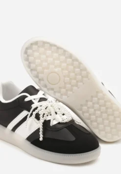 Czarne Sneakersy Typu Kultowe Tenisówki ze Zdobieniem z Perłami Nalavia