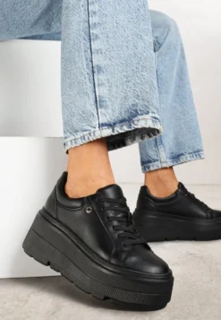 Czarne Sneakersy Vices na Grubej Podeszwie Tuliri
