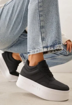 Czarne Sneakersy Vices na Platformie z Tłoczonym Napisem ze Sznurowaniem Eanneth