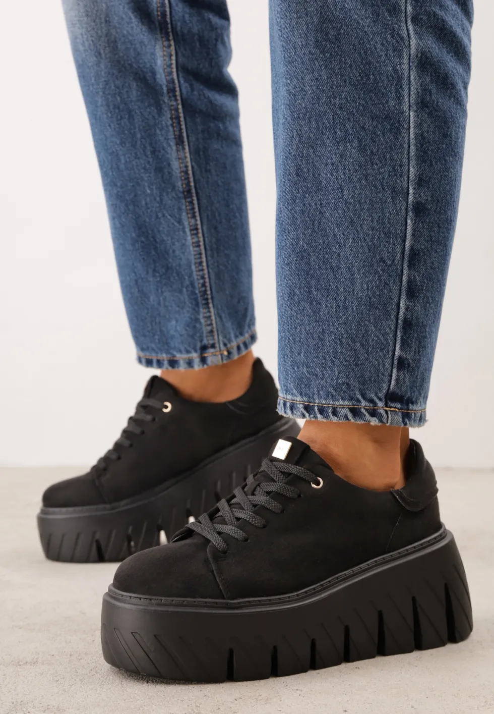 Czarne Sneakersy VICES na Platformie Typu Chunky Tassi