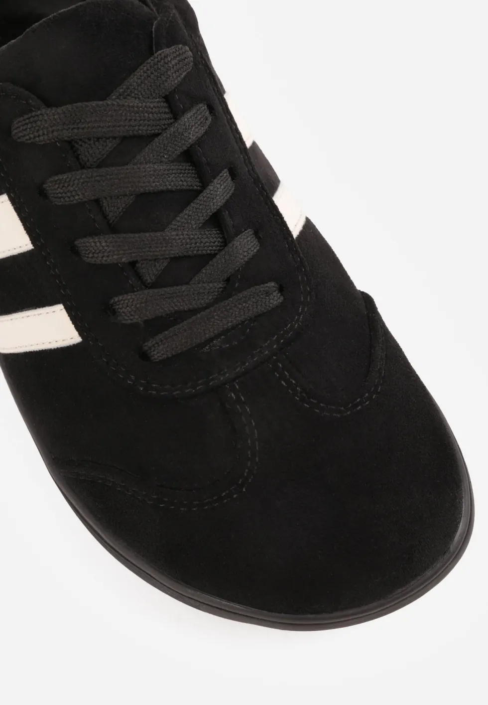 Czarne Sneakersy w Stylu Barefoot z Szerokim Noskiem z Imitacji Zamszu Ozdobione Paskami Canne