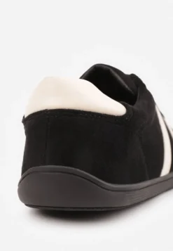 Czarne Sneakersy w Stylu Barefoot z Szerokim Noskiem z Imitacji Zamszu Ozdobione Paskami Canne