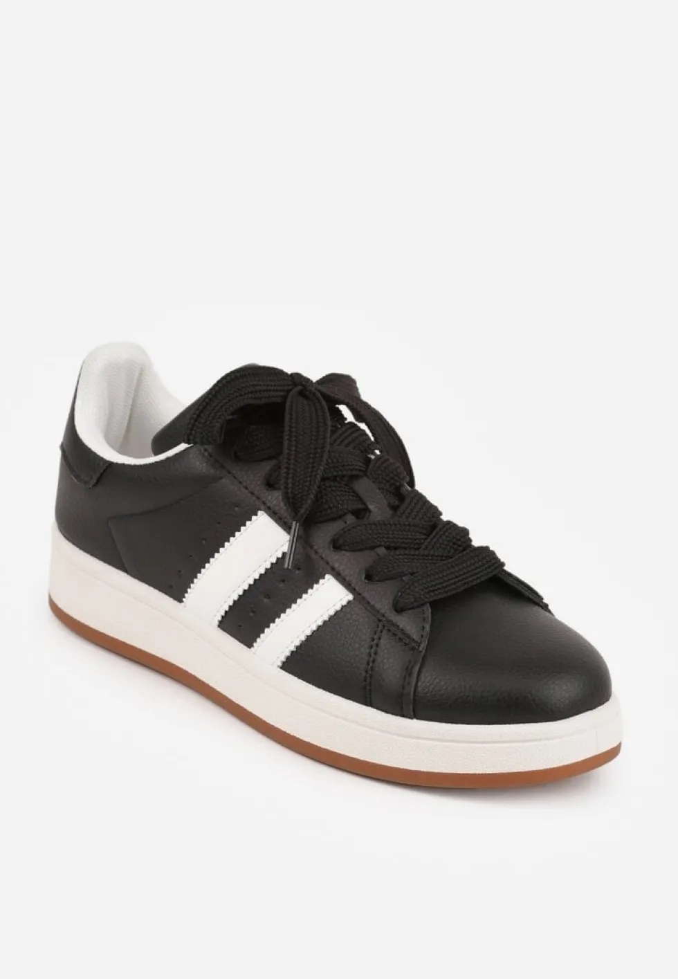 Czarne Sneakersy w Stylu Kultowych Tenisówek z Ozdobnymi Paskami Marazea