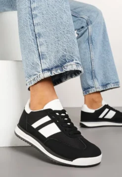 Czarne Sneakersy w Stylu Tenisówek Ozdobione Paskami Lilmi