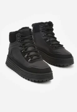 Czarne Sneakersy w Stylu Traperów na Platformie Ewedora