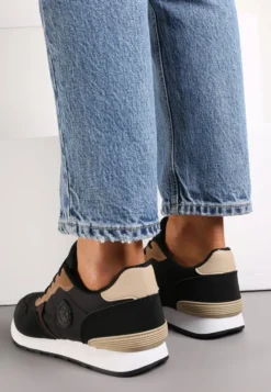 Czarne Sneakersy ze Sznurowaniem na Płaskiej Podeszwie Apotasia