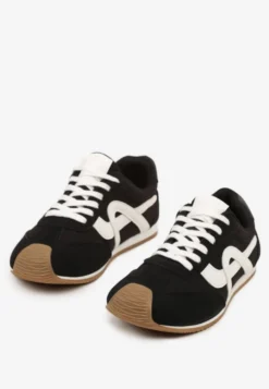 Czarne Sneakersy z Geometrycznym Wzorem Arnenta