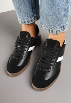 Czarne Sneakersy z Perforacją w Stylu Tenisówek Olirielis
