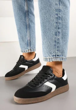 Czarne Sneakersy z Perforacją w Stylu Tenisówek Olirielis