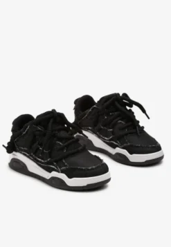 Czarne Sneakersy z Perforacją i Materiałowymi Wstawkami z Ozdobnym Sznurowaniem Luneth