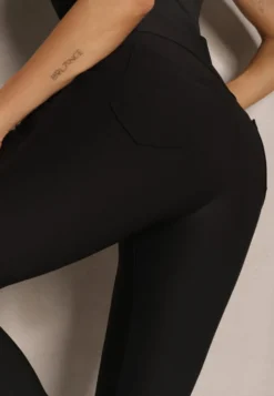 Czarne Spodnie o Fasonie Skinny z Gumką w Pasie i Kieszeniami Rizeena