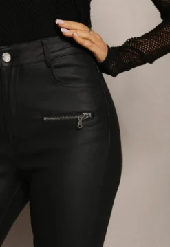 Czarne Spodnie Skinny z Imitacji Skóry Ozdobione Suwakami Finarindra
