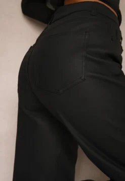 Czarne Spodnie Woskowane o Szerokim Kroju High Waist Sezila