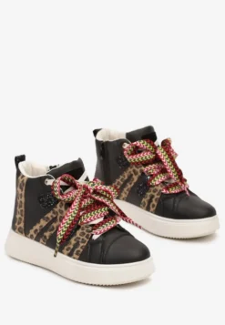 Czarne Streetwearowe Sneakersy na Grubej Podeszwie Ozdobione Kontrastowymi Wstawkami Kaittane