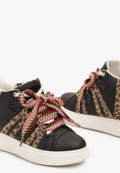 Czarne Streetwearowe Sneakersy na Grubej Podeszwie Ozdobione Kontrastowymi Wstawkami Kaittane